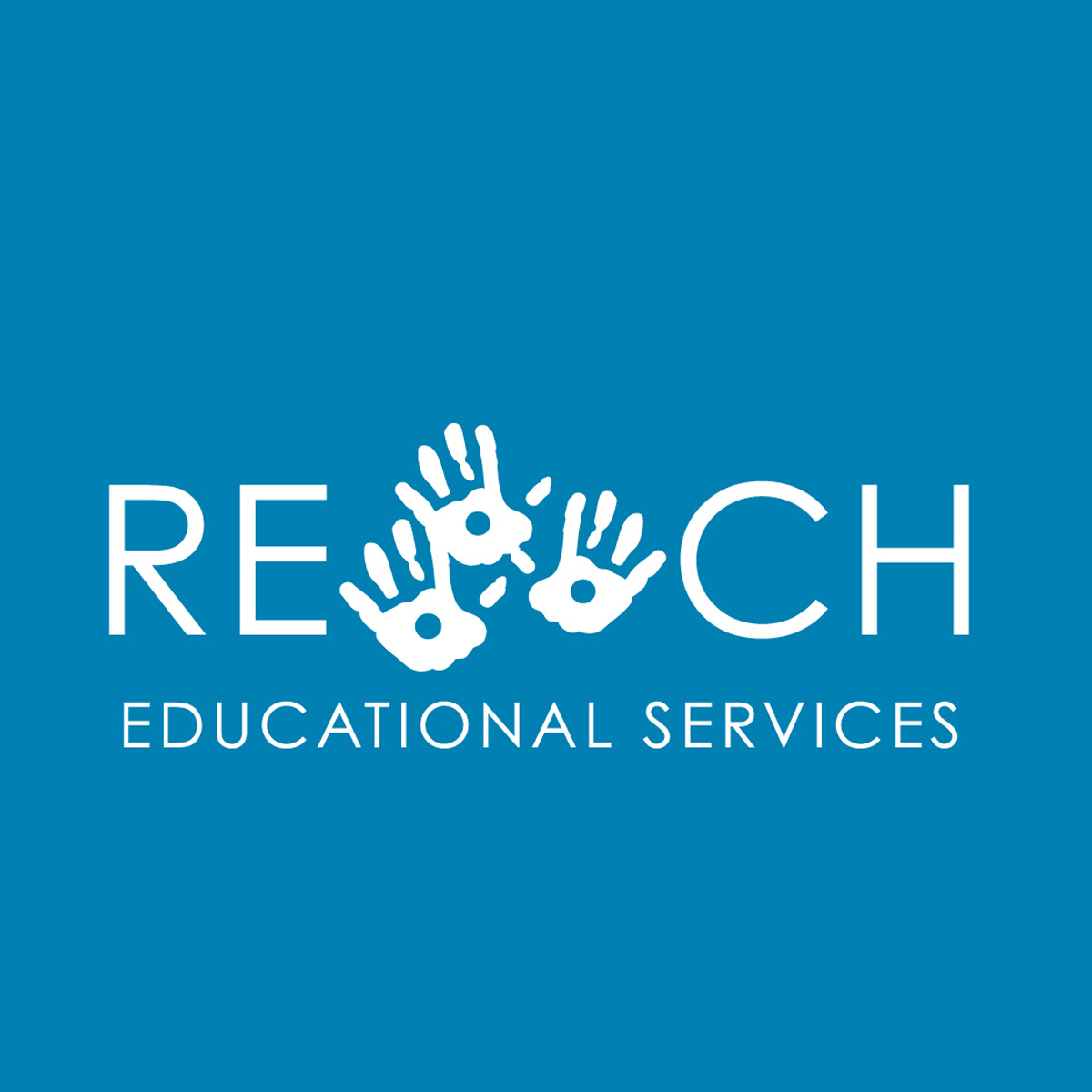 Reach typeographic logo